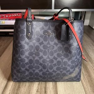 Coach reversible shoulder bag